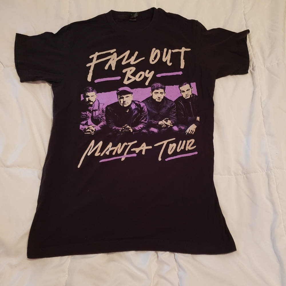 🎸 Fall Out Boy Mania Tour T-Shirt 🎸